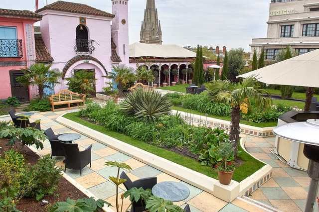 Photo of The Spanish Garden, Kensington Roof Gardens, London, UK